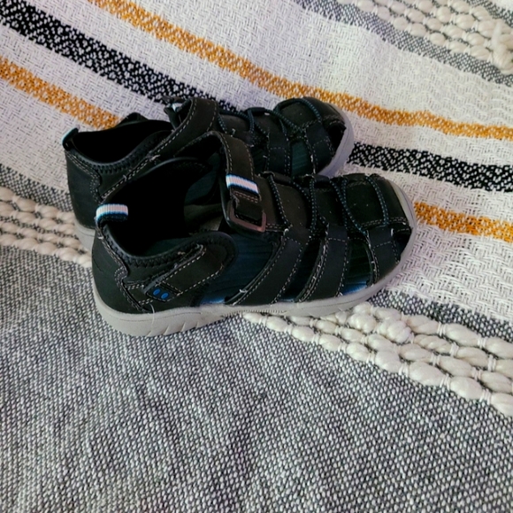 Toddler boy sandals - Picture 3 of 4